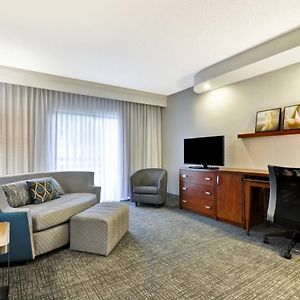 One-Bedroom King Suite